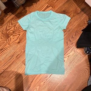 Lulu Run Swifty Tee